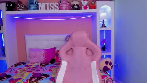 Snapshot of foxy_franshesca chatting on 03/18/26, 06:55 Miss Franshesca online show from 03/18/26, 06:55