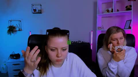 foxy_tease_ online show from 11/09/25, 09:51