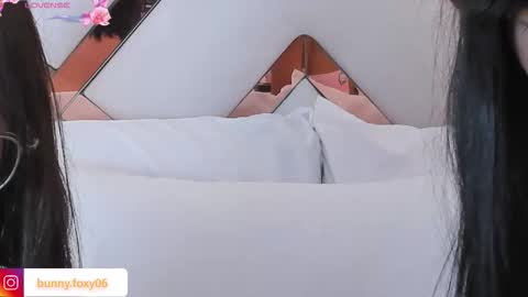 Snapshot of foxybuny chatting on 11/04/25, 11:37 FOXY AND BUNNY online show from 11/04/25, 11:37