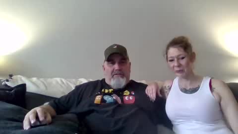 Snapshot of foxyfang chatting on 01/10/25, 07:11 foxyfang online show from 01/10/25, 07:11