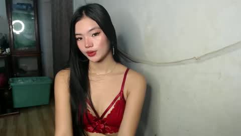 foxygoddess19 online show from 02/04/25, 04:26