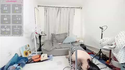 Snapshot of foxyiyi chatting on 11/20/25, 08:14 yiyi online show from 11/20/25, 08:14