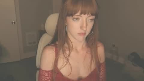 Snapshot of foxyredddd chatting on 04/27/26, 10:02 beautiful blair online show from 04/27/26, 10:02