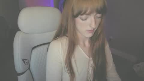 Snapshot of foxyredddd chatting on 06/09/26, 08:37 beautiful blair online show from 06/09/26, 08:37