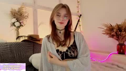 foxysecret_ online show from 04/17/26, 08:23