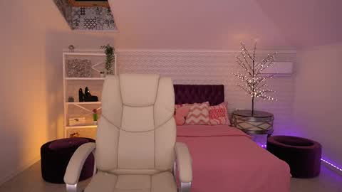 Kate online show from 05/02/26, 12:04