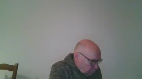 Snapshot of fra94 chatting on 01/11/25, 04:25 fra94 online show from 01/11/25, 04:25