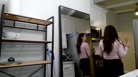 Angel online show from 09/25/25, 03:27