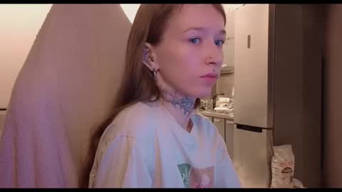 Snapshot of fran_bow chatting on 11/24/25, 09:42 fran_bow online show from 11/24/25, 09:42