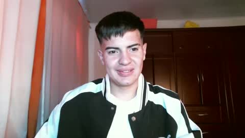 franccesco_699 online show from 12/12/24, 05:48