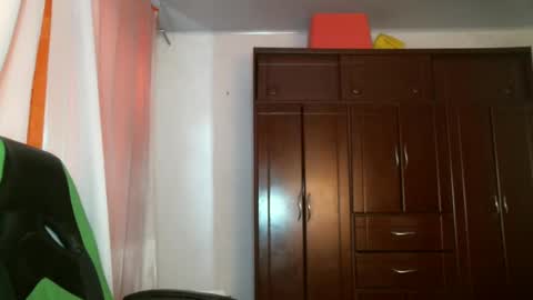 franccesco_699 online show from 12/19/24, 04:57