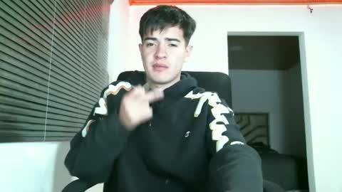 franccesco_699 online show from 01/03/25, 01:48