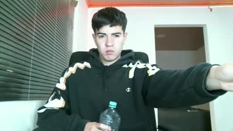 franccesco_699 online show from 01/03/25, 04:37