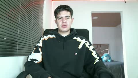 franccesco_699 online show from 01/04/25, 05:05