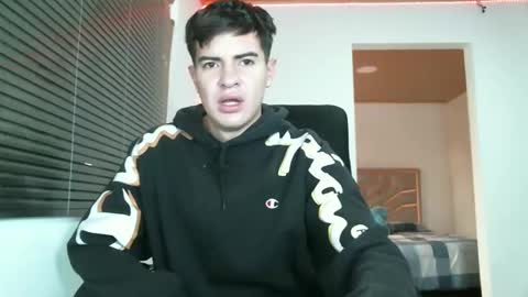 franccesco_699 online show from 01/05/25, 05:41