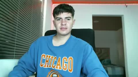 franccesco_699 online show from 01/10/25, 03:48