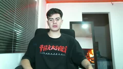 franccesco_699 online show from 01/12/25, 04:40