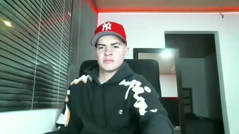 franccesco_699 online show from 01/19/25, 12:28