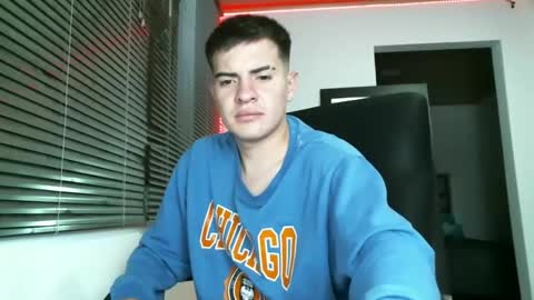 franccesco_699 online show from 02/05/25, 01:15
