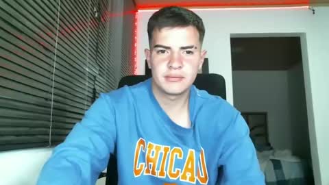 franccesco_699 online show from 02/16/25, 01:58