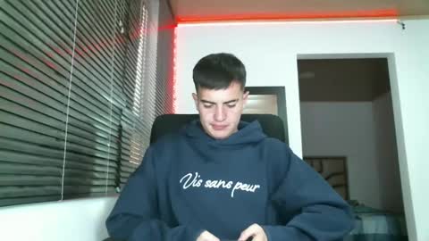 franccesco_699 online show from 02/16/25, 10:54