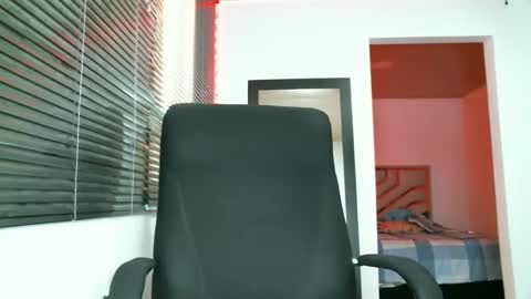 franccesco_699 online show from 02/18/25, 07:09