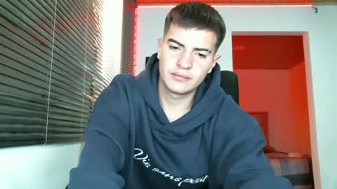 franccesco_699 online show from 02/19/25, 04:33