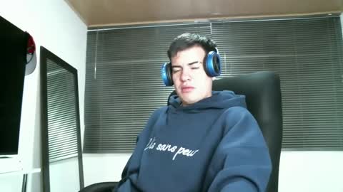 franccesco_699 online show from 03/01/25, 01:22