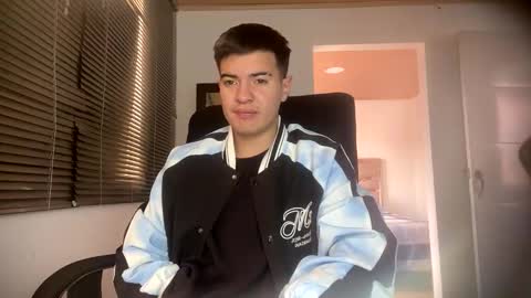 franccesco_699 online show from 03/05/25, 02:56