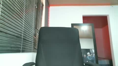 franccesco_699 online show from 03/06/25, 04:07