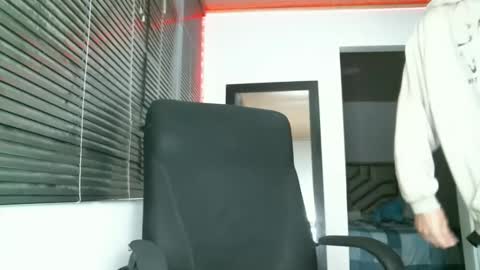 franccesco_699 online show from 03/10/25, 12:18