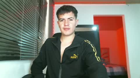 franccesco_699 online show from 03/10/25, 04:25