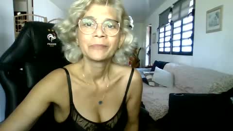 francelune online show from 01/12/25, 12:01