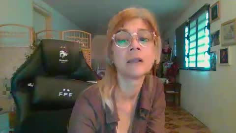 francelune online show from 12/20/25, 12:34