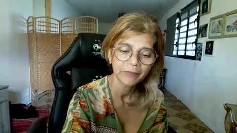 francelune online show from 02/18/26, 01:18