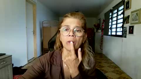 francelune online show from 02/24/26, 02:04