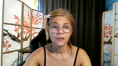 francelune online show from 06/23/26, 07:39