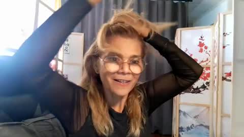 francelune online show from 07/17/26, 04:34
