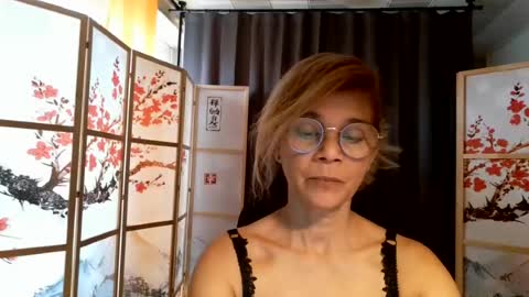 francelune online show from 07/25/26, 08:45