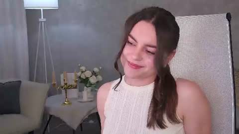 Snapshot of francescacavaliere chatting on 06/10/26, 01:10 Francesca online show from 06/10/26, 01:10