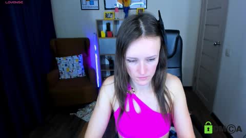 Snapshot of francescacollins chatting on 02/18/25, 11:11 Fran online show from 02/18/25, 11:11