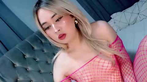 LOVE online show from 05/09/26, 09:14