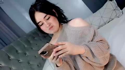 LOVE online show from 06/10/26, 03:50