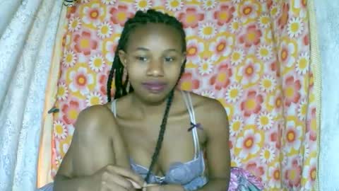 Snapshot of franciefrancie chatting on 11/07/25, 08:03 francilla online show from 11/07/25, 08:03