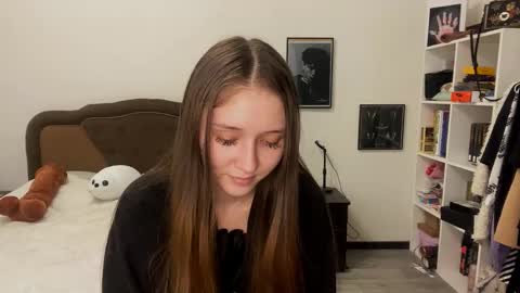 Snapshot of francinaporteus chatting on 10/01/25, 02:01 Francis online show from 10/01/25, 02:01