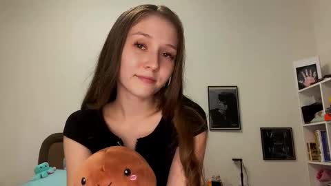 Snapshot of francinaporteus chatting on 10/18/25, 03:24 Francis online show from 10/18/25, 03:24