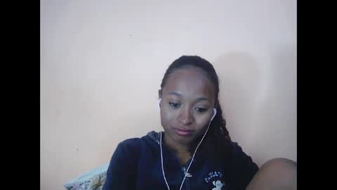 Snapshot of francine925426 chatting on 10/23/25, 12:26 francine925426 online show from 10/23/25, 12:26