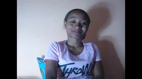 Snapshot of francine925426 chatting on 11/03/25, 08:26 francine925426 online show from 11/03/25, 08:26