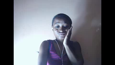 Snapshot of francine925426 chatting on 11/05/25, 11:43 francine925426 online show from 11/05/25, 11:43