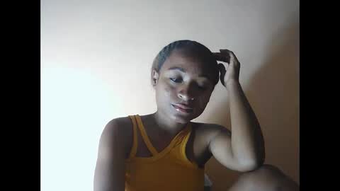 Snapshot of francine925426 chatting on 11/16/25, 03:50 francine925426 online show from 11/16/25, 03:50